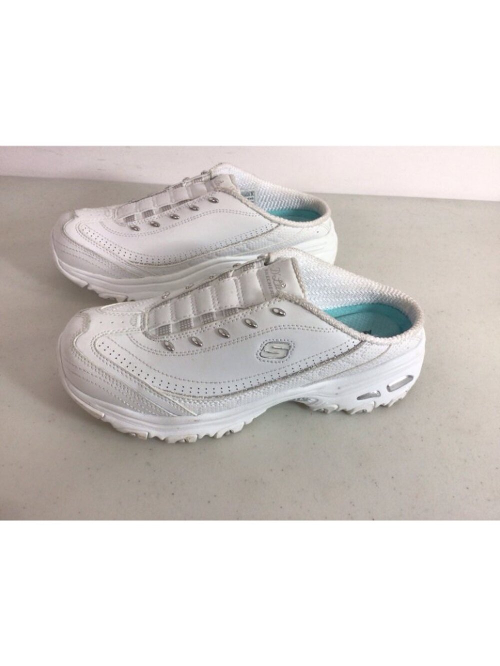 Skechers D'Lites Mules White Memory Foam Slip On Sneakers Women 6.5 - Picture 3 of 8